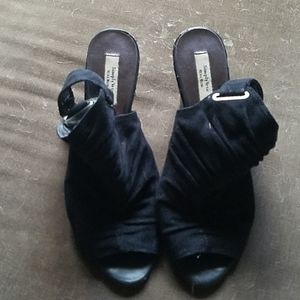 Black Simply Vera wedge dress shoes